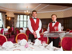 WAITERS AND WAITRESSESS NEEDED