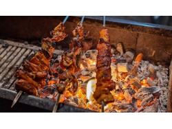 STAFF NEEDED FOR FESTIVE JOBS