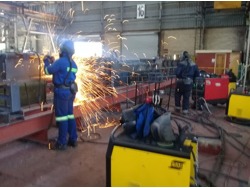 SAMCOR FORD MOTOR COMPANY IS LOOKING FOR WORKERS TO APPLY CALL MR LEDWABA ON (0608620231)