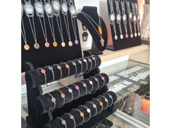 Sales Lady For Jewellery Holistic Shop