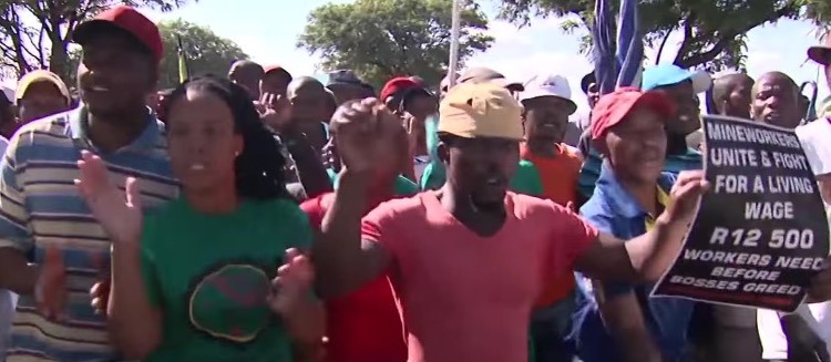 Mineworkers unite and fight for a living wage in South Africa